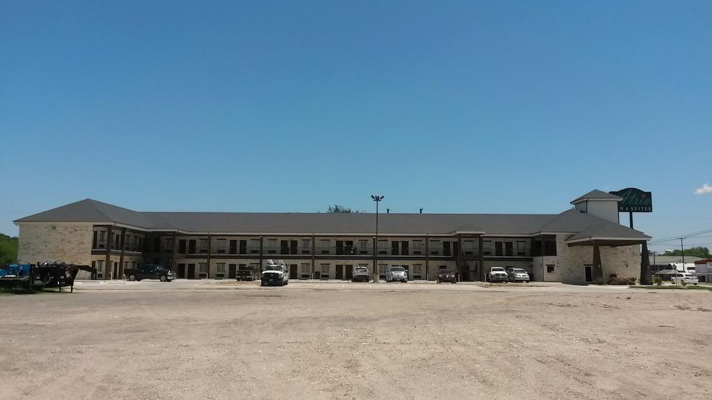Atria Inn & Suites Three Rivers Exterior foto